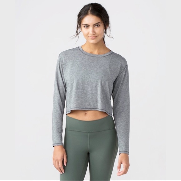 🌟SOLD🌟Lululemon Tee Long Sleeve Crop - Picture 4 of 8
